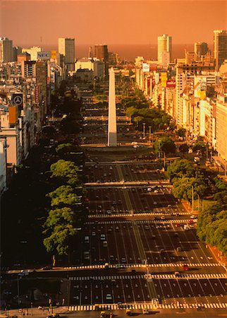 Overview of Avenue 9th of July Buenos Aires, Argentina Foto de stock - Con derechos protegidos, Código: 700-00023353