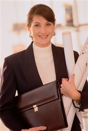simsearch:632-03652237,k - Portrait of Businesswoman Carrying Briefcase Stock Photo - Rights-Managed, Code: 700-00034889