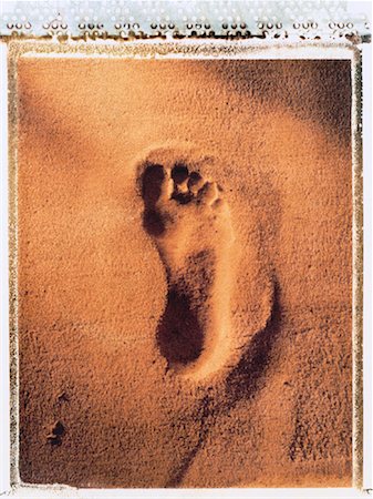 simsearch:700-00045425,k - Footprint in Sand Stock Photo - Rights-Managed, Code: 700-00036066