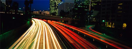 Light Trails on Highway at Night Los Angeles, California, USA Foto de stock - Con derechos protegidos, Código: 700-00036345