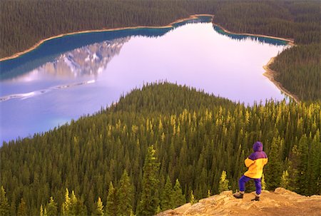 Hiking Banff National Park, Alberta Canada Foto de stock - Con derechos protegidos, Código: 700-00037918