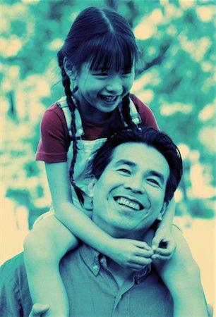 pierre tremblay - Daughter on Father's Shoulders Foto de stock - Con derechos protegidos, Código: 700-00038149