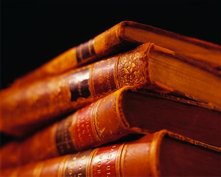 Close-Up of Stack of Books Foto de stock - Con derechos protegidos, Código: 700-00039774