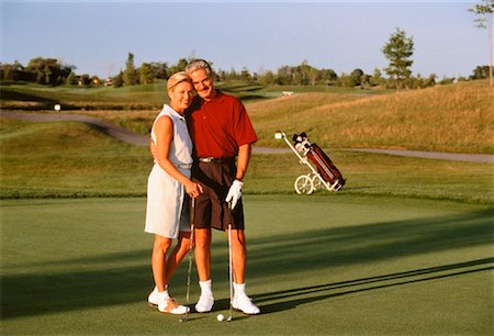 richmond hill - Portrait of Mature Couple Golfing Richmond Hill, Ontario, Canada Foto de stock - Direito Controlado, Número: 700-00031164