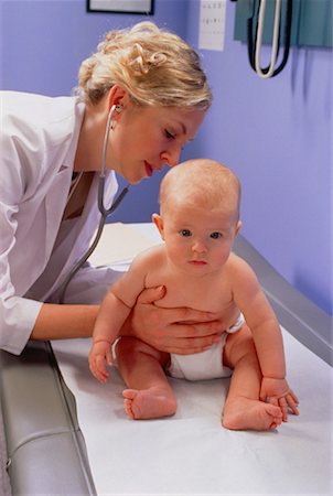 stethoscope girl and boy - Pediatrician Examining Infant Foto de stock - Con derechos protegidos, Código: 700-00032093