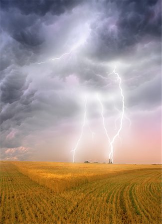 simsearch:700-00683365,k - Lightning over Field Alberta, Canada Stock Photo - Rights-Managed, Code: 700-00033764