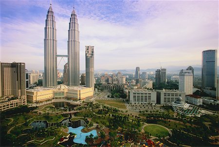 simsearch:855-03253695,k - The Petronas Twin Towers at the Kuala Lumpur City Centre Kuala Lumpur, Malaysia Stock Photo - Rights-Managed, Code: 700-00044935