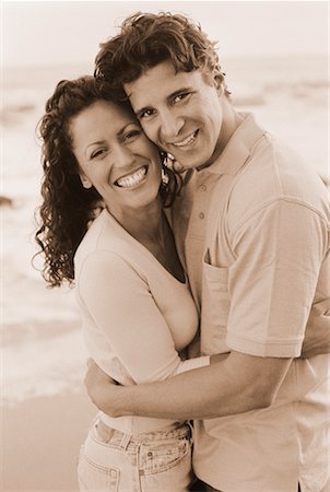 simsearch:700-00046307,k - Portrait of Couple Embracing on Beach Stock Photo - Rights-Managed, Code: 700-00046306