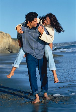 simsearch:700-00549943,k - Couple on Beach Stock Photo - Rights-Managed, Code: 700-00046311