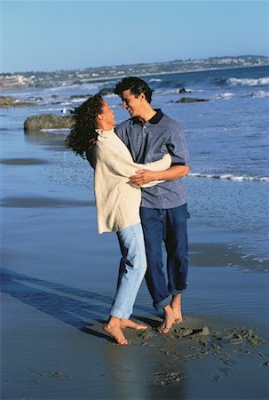 simsearch:700-00046307,k - Couple Embracing on Beach Stock Photo - Rights-Managed, Code: 700-00046438