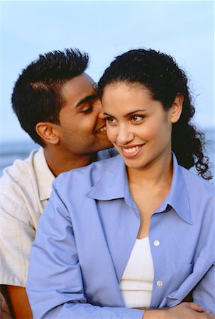 simsearch:600-03456256,k - Couple Embracing on Beach Stock Photo - Rights-Managed, Code: 700-00047353
