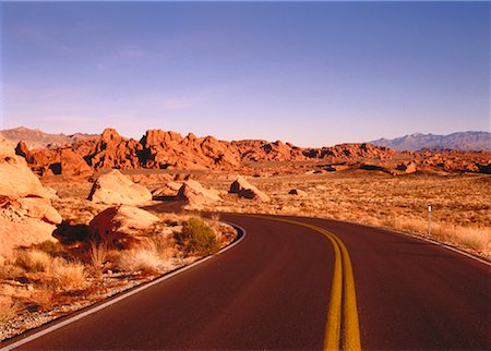 parque estatal del valle de fuego - Road and Landscape Valley of Fire Nevada, USA Foto de stock - Con derechos protegidos, Código: 700-00048178