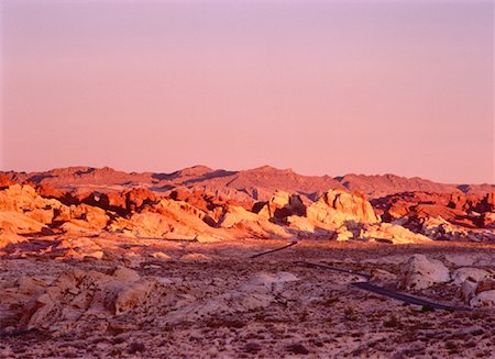 désert de mojave - Route et paysage vallée de feu, Nevada, USA Photographie de stock - Rights-Managed, Code: 700-00048185