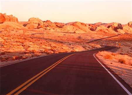 parque estatal del valle de fuego - Road and Landscape Valley of Fire Nevada, USA Foto de stock - Con derechos protegidos, Código: 700-00048182