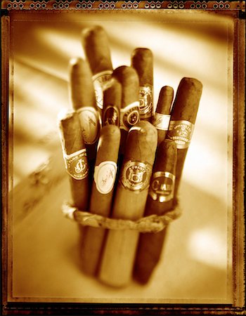 simsearch:700-00043427,k - Cigars Fotografie stock - Rights-Managed, Codice: 700-00042911