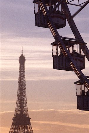 simsearch:700-03068972,k - Ferris Wheel and Eiffel Tower At Sunset Paris, France Foto de stock - Direito Controlado, Número: 700-00043157