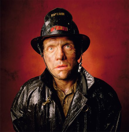 simsearch:700-00076137,k - Portrait of Male Fire Fighter Foto de stock - Direito Controlado, Número: 700-00043805