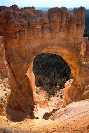 simsearch:700-00024815,k - Formations rocheuses, Natural Bridge Bryce Canyon, Utah, USA Photographie de stock - Rights-Managed, Code: 700-00055093