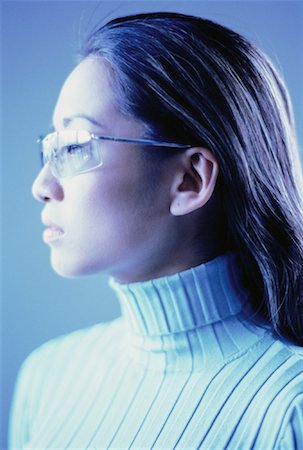 simsearch:700-00055901,k - Profile of Woman Wearing Sunglasses and Turtleneck Foto de stock - Con derechos protegidos, Código: 700-00055907