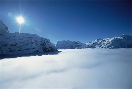 simsearch:700-00425302,k - Mountains and Clouds Jungfrau Region Switzerland Foto de stock - Con derechos protegidos, Código: 700-00057256