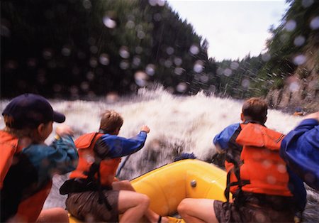 simsearch:700-00190400,k - Vue arrière du peuple White Water Rafting Photographie de stock - Rights-Managed, Code: 700-00059673