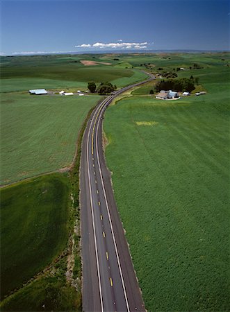 simsearch:700-00020172,k - Vue aérienne de route et le paysage près de Pullman, Washington, USA Photographie de stock - Rights-Managed, Code: 700-00059944