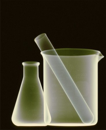 simsearch:700-00010623,k - X-Ray of Beakers and Test Tube Fotografie stock - Rights-Managed, Codice: 700-00050103