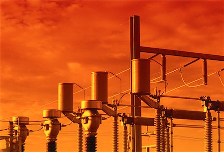 simsearch:600-00018625,k - Close-Up of Power Substation at Sunset Calgary, Alberta, Canada Foto de stock - Con derechos protegidos, Código: 700-00052658