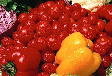 simsearch:700-00643990,k - Pile of Vegetables Stock Photo - Rights-Managed, Code: 700-00064315