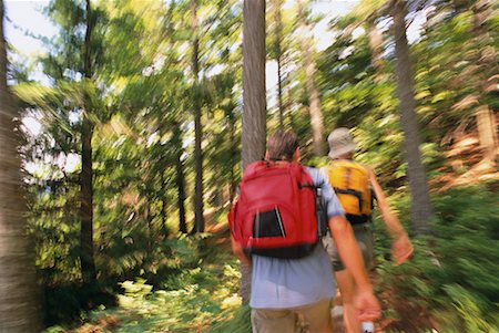 simsearch:700-00066241,k - Back View of Couple Hiking Belgrade Lakes, Maine, USA Foto de stock - Con derechos protegidos, Código: 700-00066389