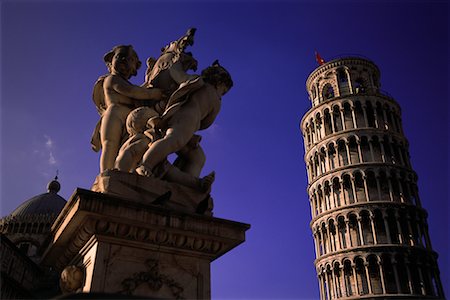 simsearch:600-00066360,k - Statue and The Leaning Tower of Pisa Pisa, Italy Foto de stock - Con derechos protegidos, Código: 700-00066440