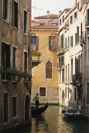 Gondolas in Canal Venice, Italy Foto de stock - Con derechos protegidos, Código: 700-00066783