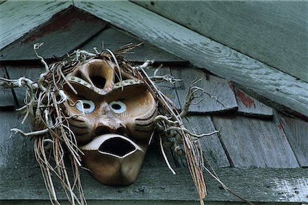 sitka - Gros plan du masque sur la maison natale de Sitka, Alaska, Etats-Unis Photographie de stock - Rights-Managed, Code: 700-00066848