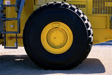 rim (car rim) - Close-Up of Truck Tire Stock Photo - Rights-Managed, Code: 700-00068575