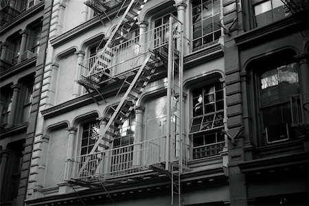 soho, new york - Building and Fire Escape Soho, New York, New York, USA Foto de stock - Con derechos protegidos, Código: 700-00069159