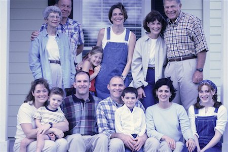 simsearch:700-00048144,k - Portrait of Extended Family on Porch Stock Photo - Rights-Managed, Code: 700-00061488