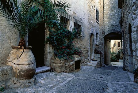 saint paul - Doorways and Plants in Alley St. Paul, Provence, France Stock Photo - Rights-Managed, Code: 700-00061514