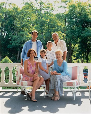 simsearch:700-00048144,k - Portrait of Family Outdoors Stock Photo - Rights-Managed, Code: 700-00062371