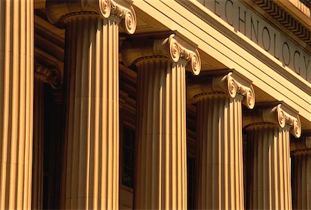 Close-Up of Columns at MIT Boston, Massachusetts, USA Foto de stock - Con derechos protegidos, Código: 700-00062398