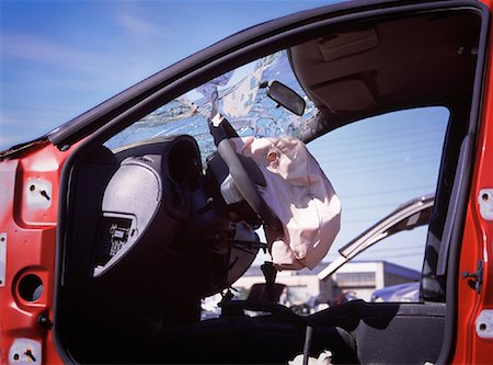 simsearch:694-03328498,k - Smashed Car with Deflated Airbag Stock Photo - Rights-Managed, Code: 700-00062853