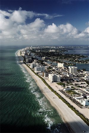 simsearch:851-02964111,k - Overview of City and Beach Miami, Florida, USA Foto de stock - Con derechos protegidos, Código: 700-00074595