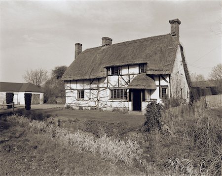 english cottage black and white photo - Thatched Cottage and Landscape Salisbury, England Stock Photo - Rights-Managed, Code: 700-00075159