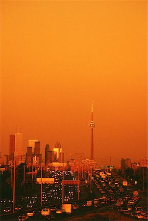 simsearch:700-00154454,k - Cityscape and Traffic at Sunset Toronto, Ontario, Canada Stock Photo - Rights-Managed, Code: 700-00076813