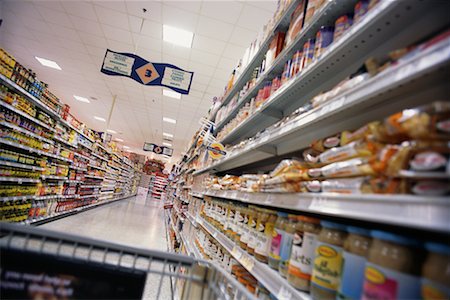 simsearch:700-00404117,k - Blurred View of Grocery Store Aisle Stock Photo - Rights-Managed, Code: 700-00077705