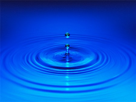 simsearch:700-00013923,k - Water Drop and Ripples Stock Photo - Rights-Managed, Code: 700-00078211