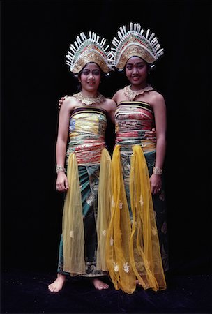 simsearch:700-00079708,k - Portrait de femme Janger Dance Troupe interprètes Bali, Indonésie Photographie de stock - Rights-Managed, Code: 700-00079476