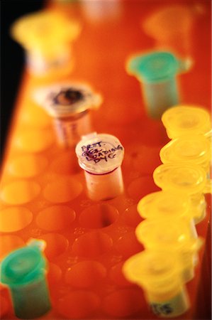 Eppendorf Tubes with Protein Loading Dye Foto de stock - Con derechos protegidos, Código: 700-00070212