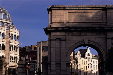 simsearch:700-00070526,k - Fusilier's Arch Grafton Street, Dublin, Ireland Stock Photo - Rights-Managed, Code: 700-00070508