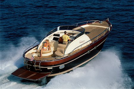 simsearch:614-06402868,k - Couple in Cruising Boat Fort Lauderdale, Florida, USA Foto de stock - Con derechos protegidos, Código: 700-00071433