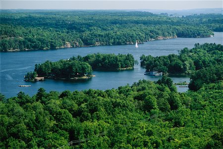 fleuve saint-laurent - Vue aérienne de 1 000 îles zone de New York, USA Photographie de stock - Rights-Managed, Code: 700-00071503